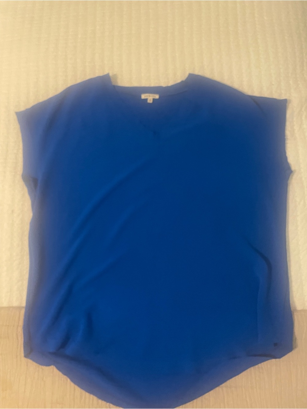 Women’s Short Sleeve V-Neck Top in Royal Blue